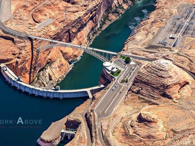 Glen Canyon Hydroelectric Dam near Page, AZ - 111007_0605